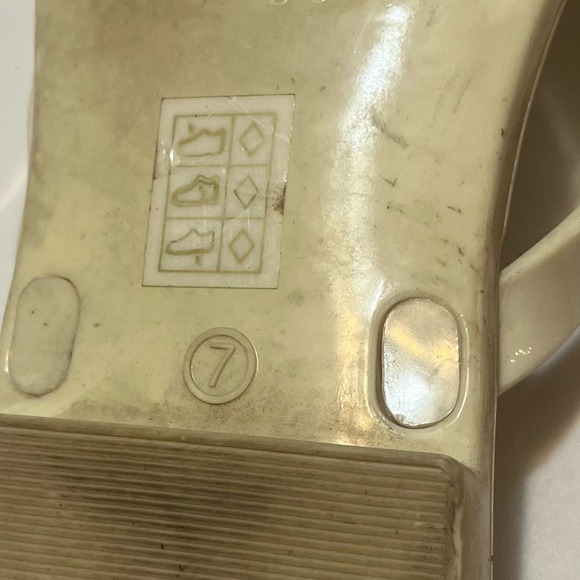 AMPUTEE RIGHT SHOE ONLY Tory Burch Studded Jelly Thong Sandals Sz 7 ONE SHOE - Picture 2 of 6